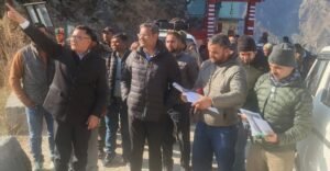 डीएम गौरव कुमार का सेलंग–सलूड डुंग्रा मोटर मार्ग का औचक निरीक्षण, मई तक सुधार के निर्देश