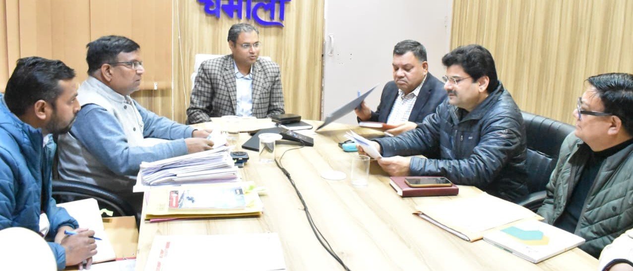 ऋषिकेश-कर्णप्रयाग रेल लाइन के लंबित मामलों के शीघ्र निस्तारण के निर्देश