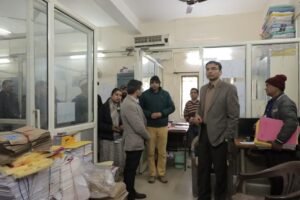 प्रतिबंधित भूमि सौदे पर डीएम का कड़ा एक्शन, एफआईआर के निर्देश