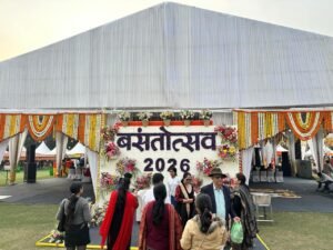 रंग-बिरंगे पुष्पों से सजा राजभवन: वीडियो देखें