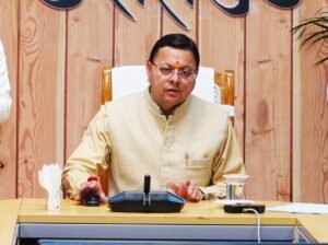 सीएम धामी का निर्देश, मंत्री जनपदों में जाकर विकास कार्यों की करें समीक्षा