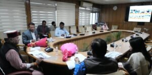 पारदर्शिता के साथ काम करने पर जोर, समाज कल्याण विभाग की समीक्षा बैठक