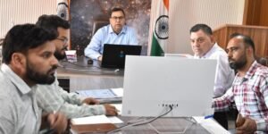 गंगा की निर्मल धारा को प्रशासन सख्त, बोले सीडीओ लापरवाही बर्दाश्त नहीं