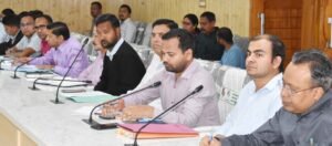 सीएम हेल्पलाइन 1905 पर लंबित शिकायतों पर सख्त डीएम, विशेष अभियान चलाने के निर्देश