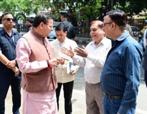 फाइलों से बाहर निकली शिकायत: सीएम धामी ने जाखन पहुंचकर देखी हकीकत