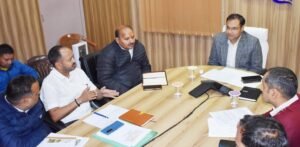 आपदा से क्षतिग्रस्त सड़कों के पुनर्निर्माण पर जोर, पीएमजीएसवाई कार्यों की मॉनिटरिंग तेज