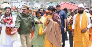 बागेश्वर सरकार का बदरीनाथ प्रवास शुरू, 26 मई से सुनाएंगे कथा