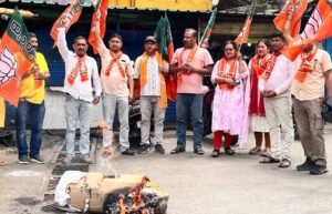 चंपावत मामले में राजनीतिक घमासान तेज, भाजपा कार्यकर्ताओं का प्रदर्शन