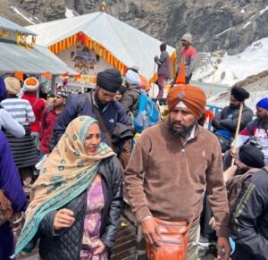 हेमकुंड साहिब के कपाट श्रद्धालुओं के लिए खुले