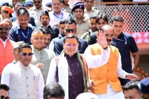अल्मोड़ा के डोल आश्रम में भव्य आयोजन, सीएम ने लिया महोत्सव में भाग