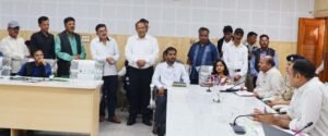 डीएम गौरव कुमार ने सुनी जन समस्याएं, अधिकारियों को दिए त्वरित कार्रवाई के निर्देश