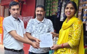 मतदाता सूची पुनरीक्षण अभियान में आगे आए पालिकाध्यक्ष, नागरिकों को किया जागरूक