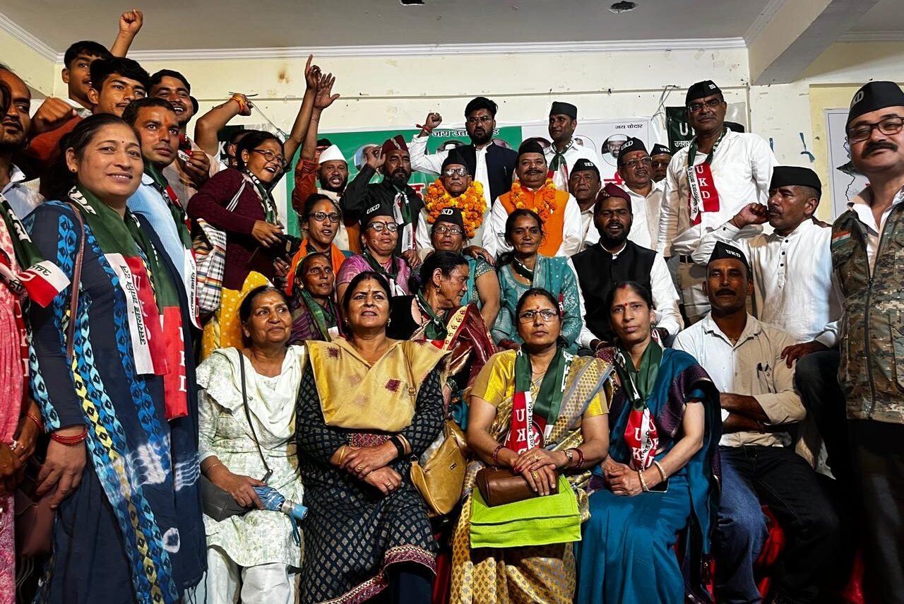 उक्रांद के सदस्यता अभियान को मिला बल, कमल किशोर डिमरी समर्थकों संग हुए शामिल